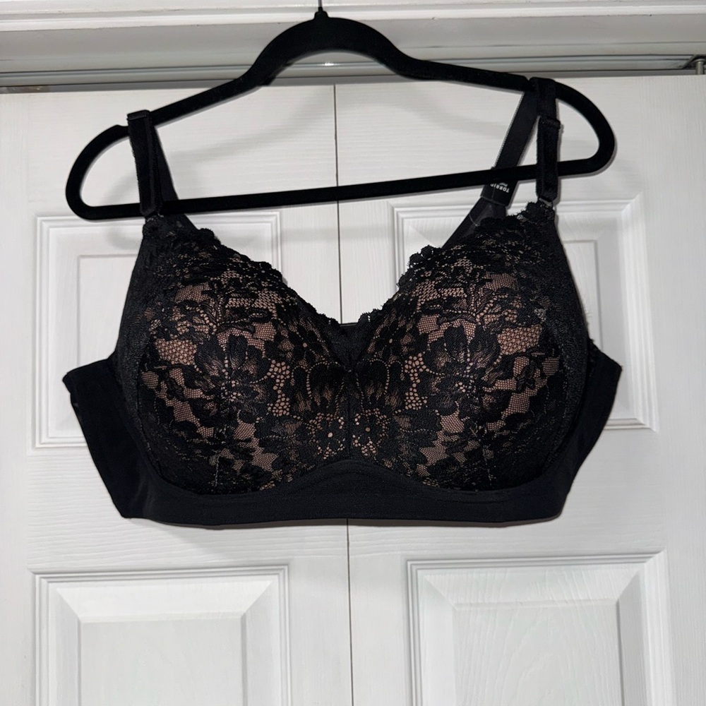 Torrid black lace bra